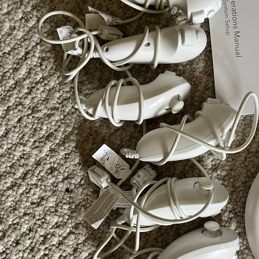 Nintendo Wii Console Set with White Accessories